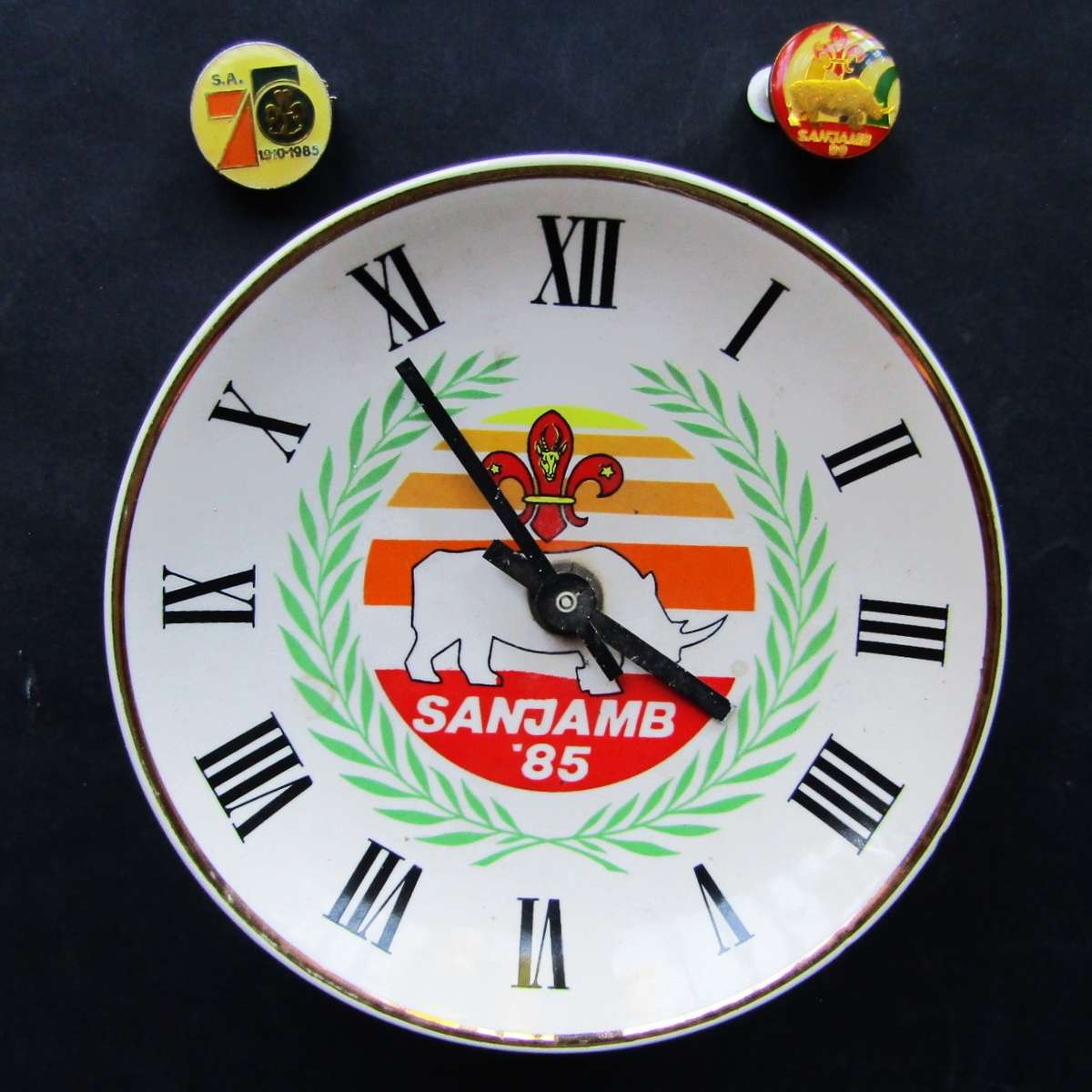 SA Boy Scouts Wall Clock and Pin Badges from the 80's