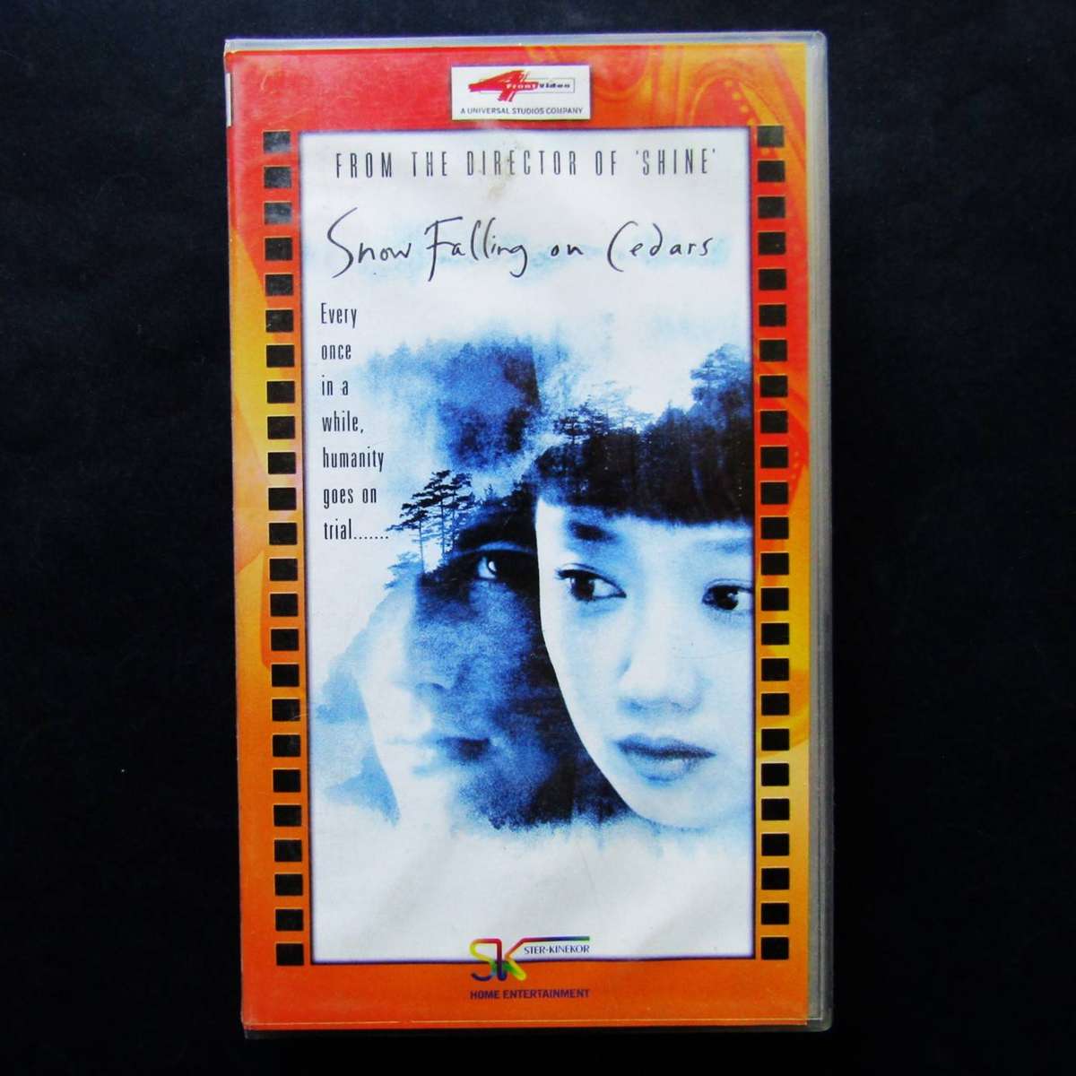 Snow Falling on Cedars - Movie VHS Tape (2000)