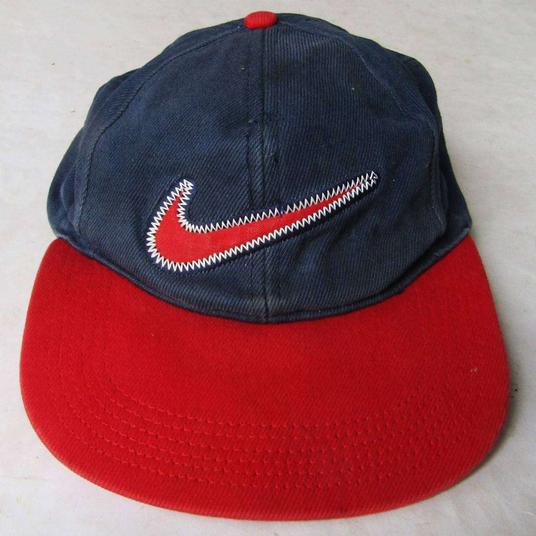 Vintage 90s Nike Navy Blue and Red Cap