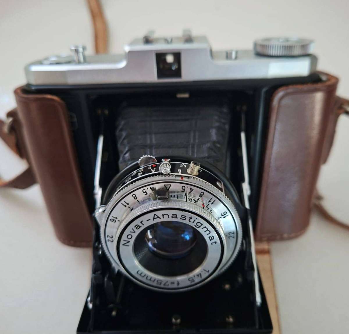 Vintage Zeiss Ikon Nettar Velio 75mm Fold Out Camera - Made in Germany