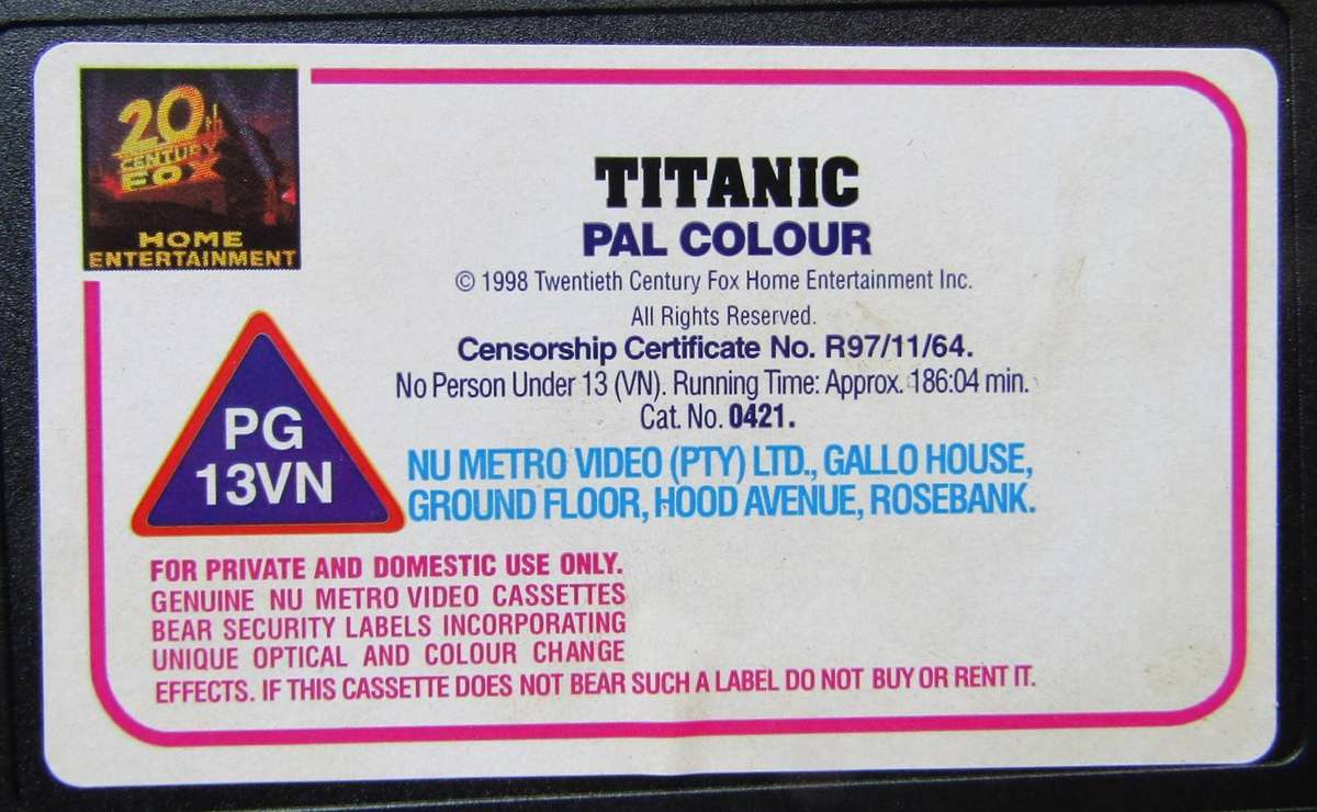 Titanic - Movie VHS Tape (1998)