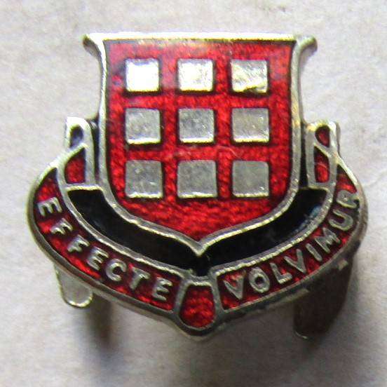 Old Effecte Volvimur Metal Buttonhole Badge