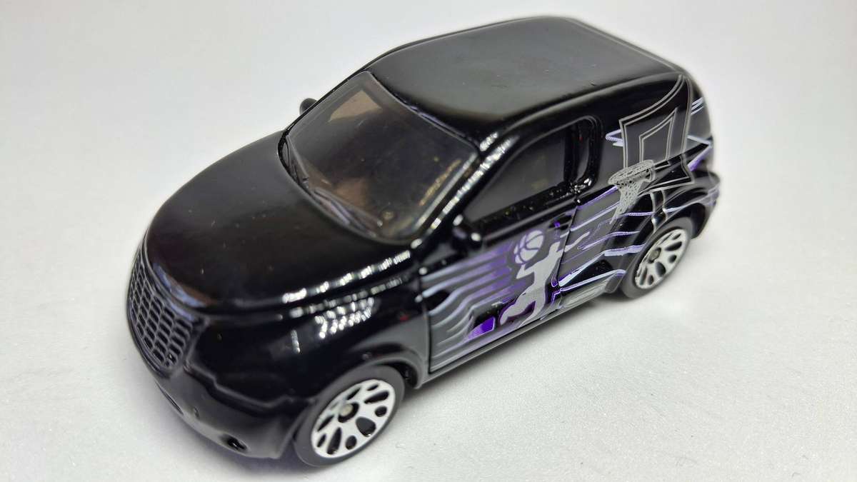 Matchbox Chrysler Cruiser 2000 Die Cast Model Toy - Black, Secondhand