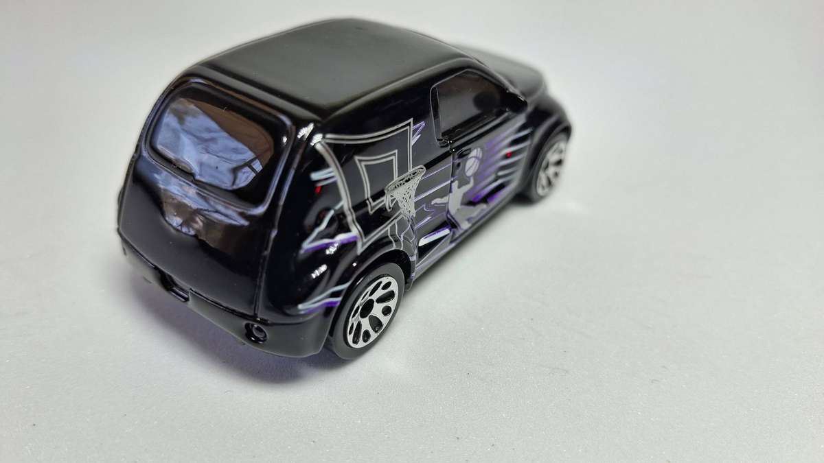 Matchbox Chrysler Cruiser 2000 Die Cast Model Toy - Black, Secondhand