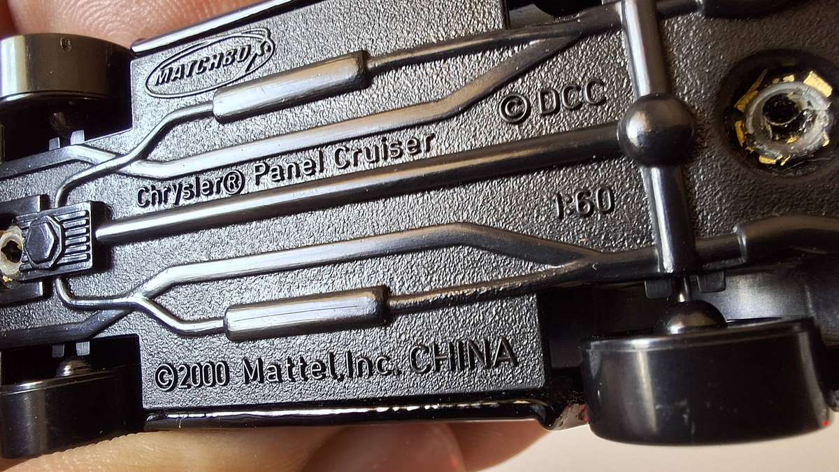 Matchbox Chrysler Cruiser 2000 Die Cast Model Toy - Black, Secondhand