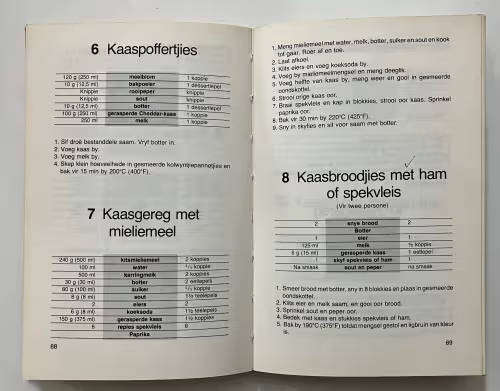 Ontbytresepte - deur Erina Bezuidenhout. Hardeband, 1e Uitg, ongedateer.