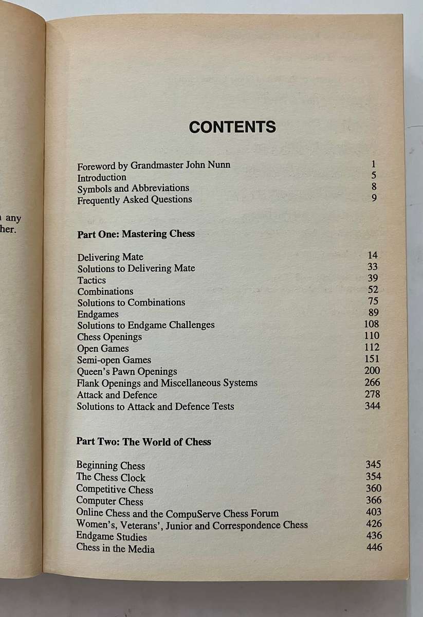 The Mammoth Book of Chess - Graham Burgess. Softcover, 1st Ed, 1997