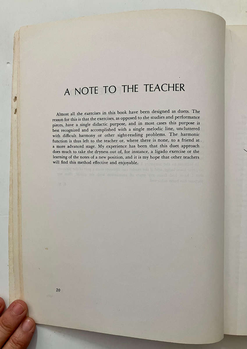 Solo Guitar Playing - Frederick M Noad. Softcover. 11th Pr. 1973