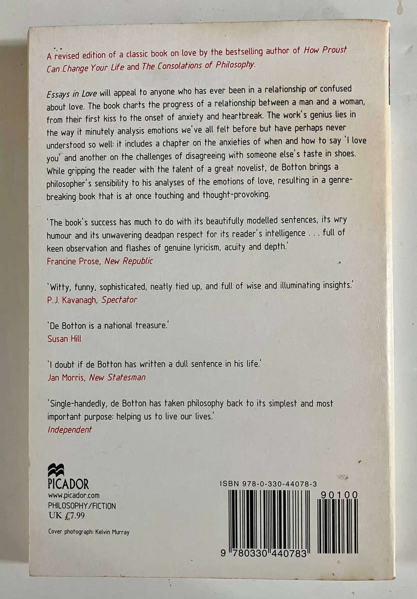 Essays in Love - Alain de Botton. Softcover, Rev Ed 2006