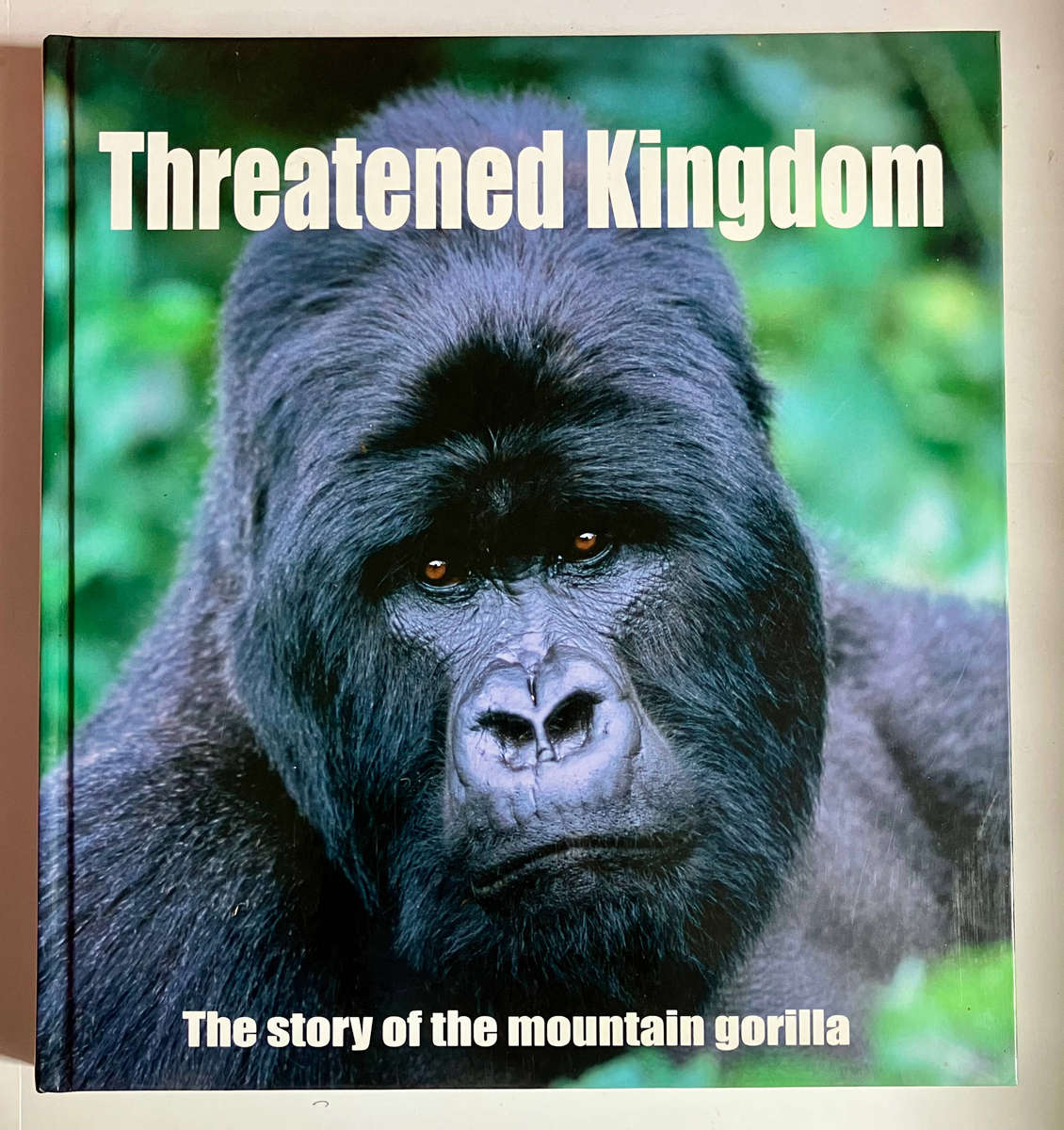 Threatened Kingdom - Howard G Buffett. Hardcover w dj, Reprint 2008