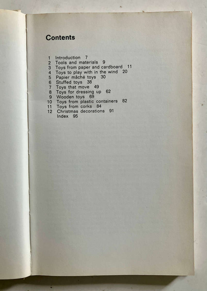 Simple Toymaking - Sheila Jackson. SCARCE hardcover no dj, 1st Ed. 2nd Impr. 1968