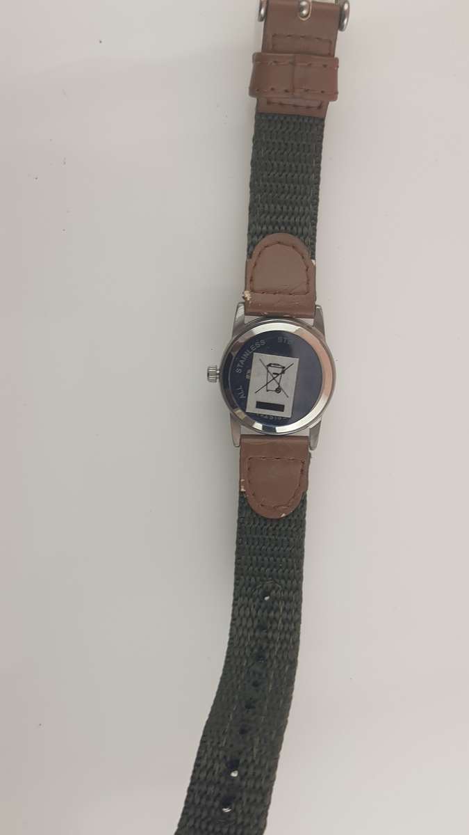 GUL AUTHENTIC BRANDED 50m WATER RESISTANT WATCH