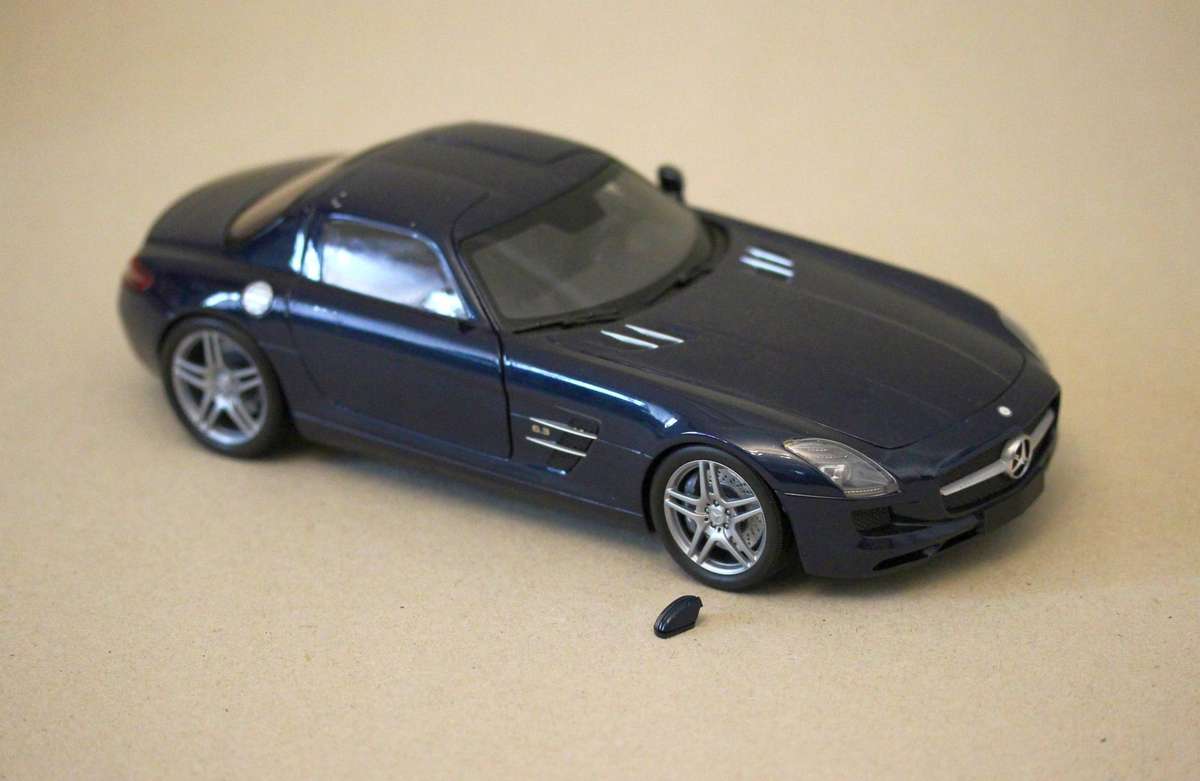 1:18 Minichamps Mercedes-Benz SLS AMG