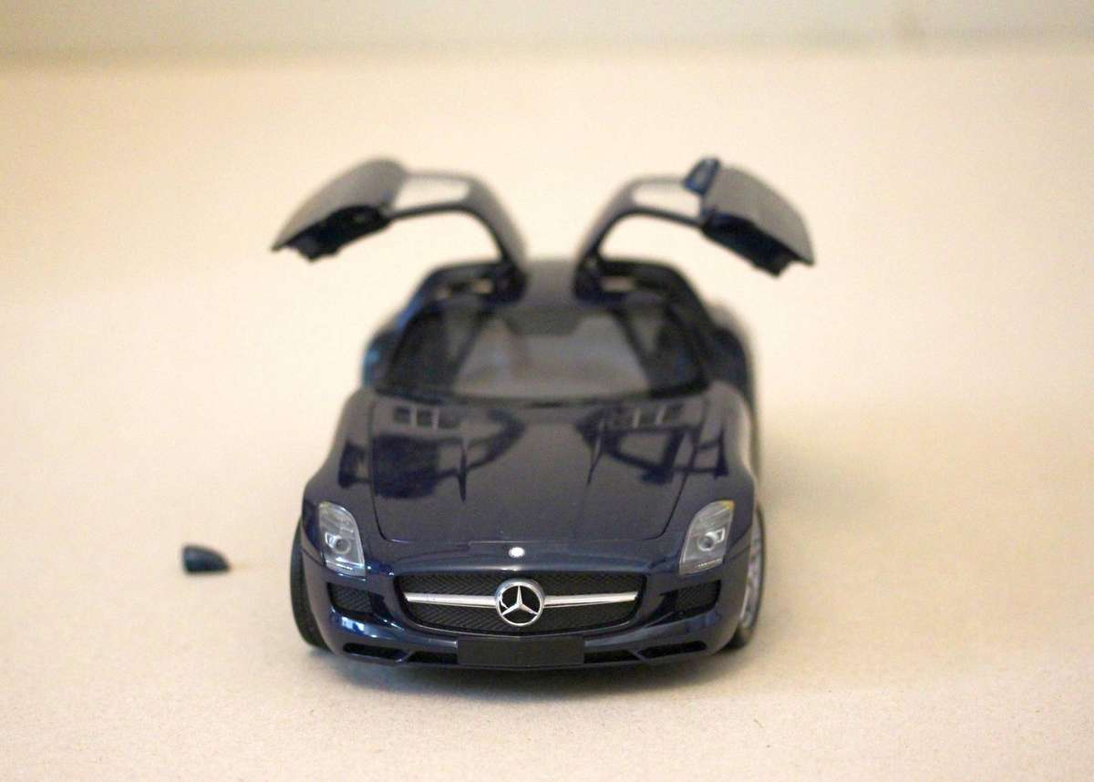 1:18 Minichamps Mercedes-Benz SLS AMG