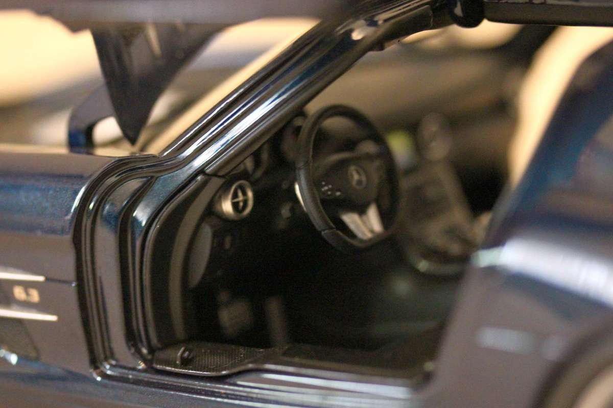 1:18 Minichamps Mercedes-Benz SLS AMG