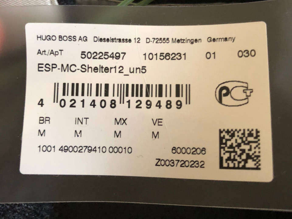 HUGO BOSS - MERCEDES BENZ SWEATER - SIZE MEDIUM