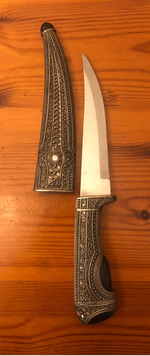 Eastern stainless steel dagger/hunting knife.
