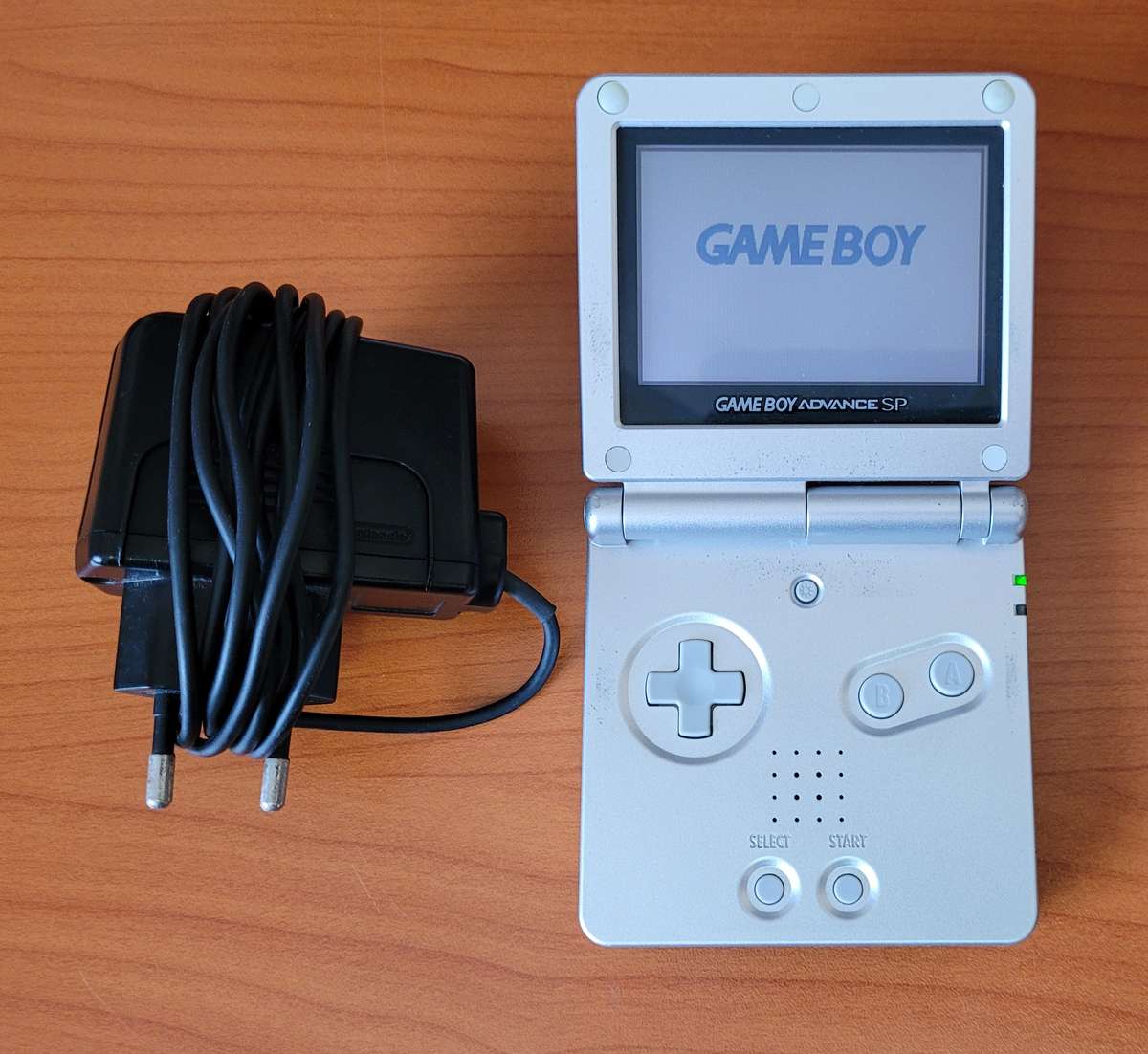 Nintendo Gameboy Advance SP Console - Platinum/Silver