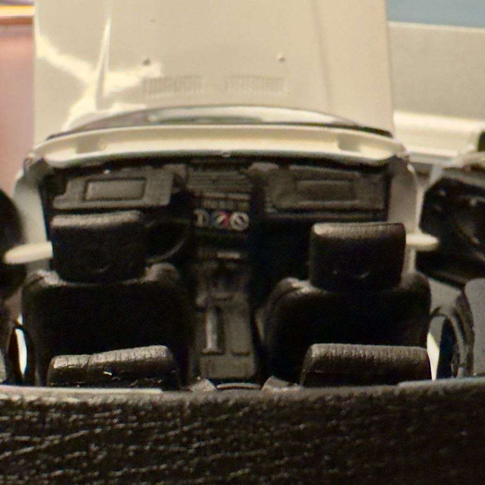 *NO RESERVE Maisto 1993 BMW 325i 1:18