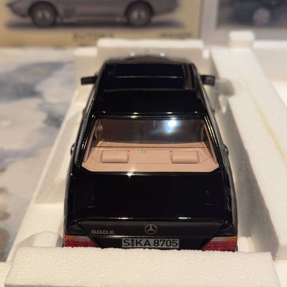 1/18 Mercedes Benz 500 E by Norev