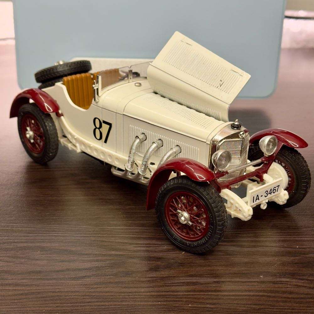 *No Reserve 1:18 Mercedes Benz SSK Model Car