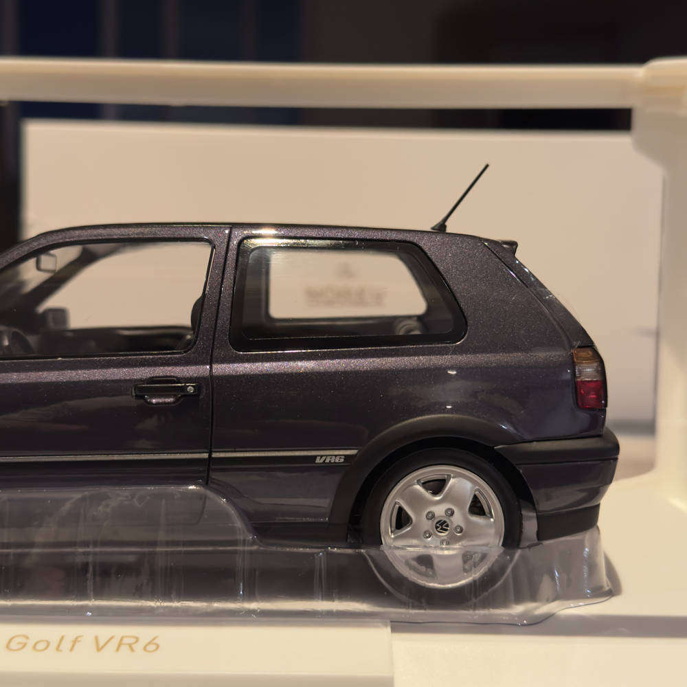 1/18 Volkswagen Golf 3 VR6 by Norev
