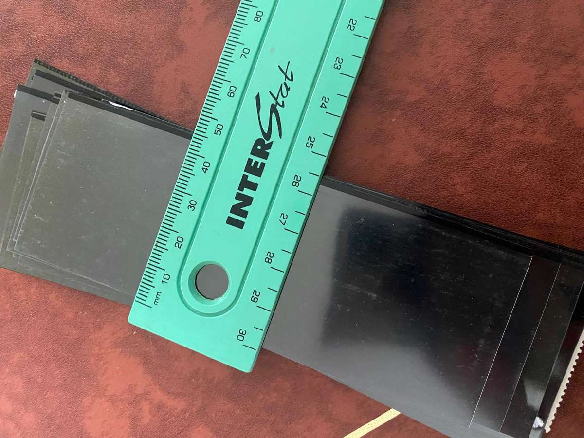 50 xStamp Mounts Black film