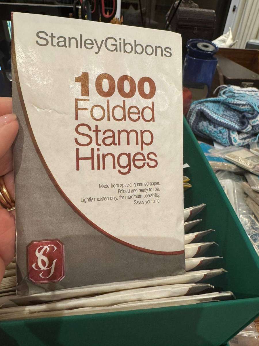 Stanley Gibbons 1000 Folded Stamp Hinges