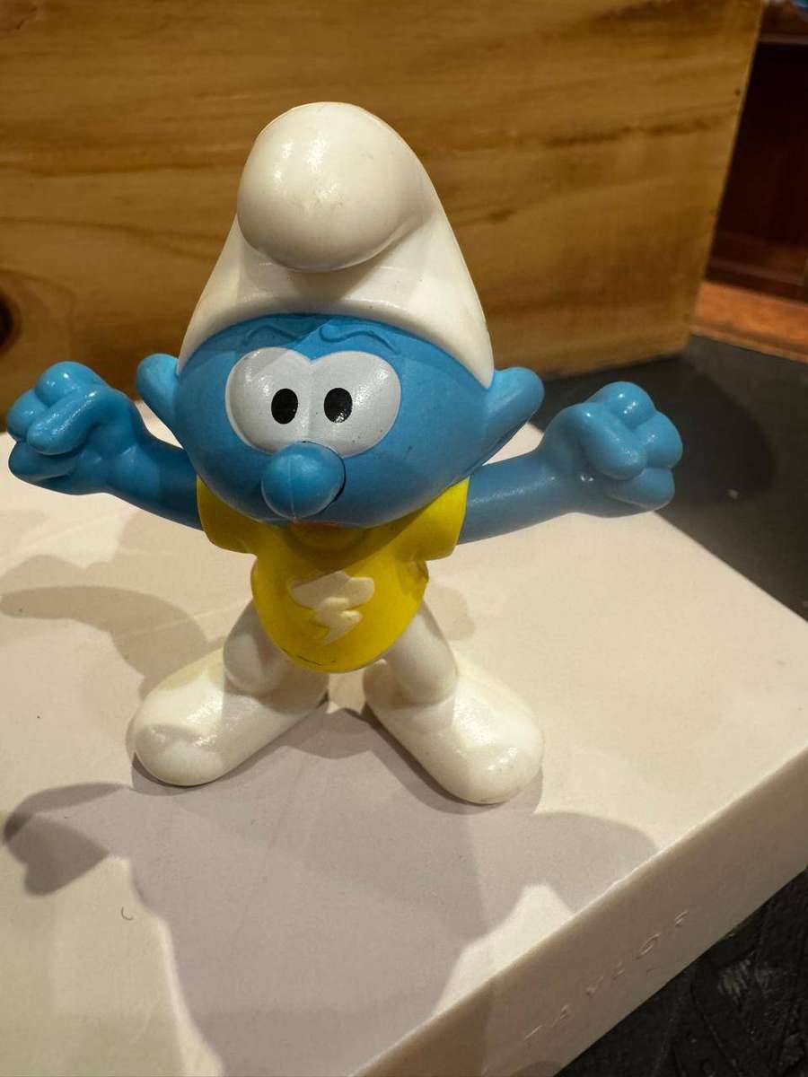 SPORT SMURF COLLECTABLE