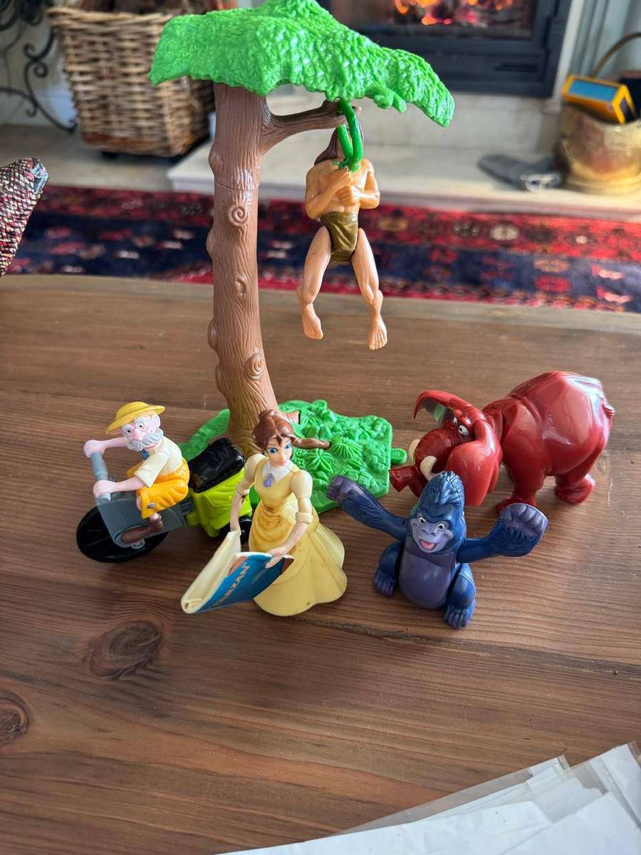 TARZAN VINTAGE MCDONALDS TOYS FROM EARLY 1990'S  X5
