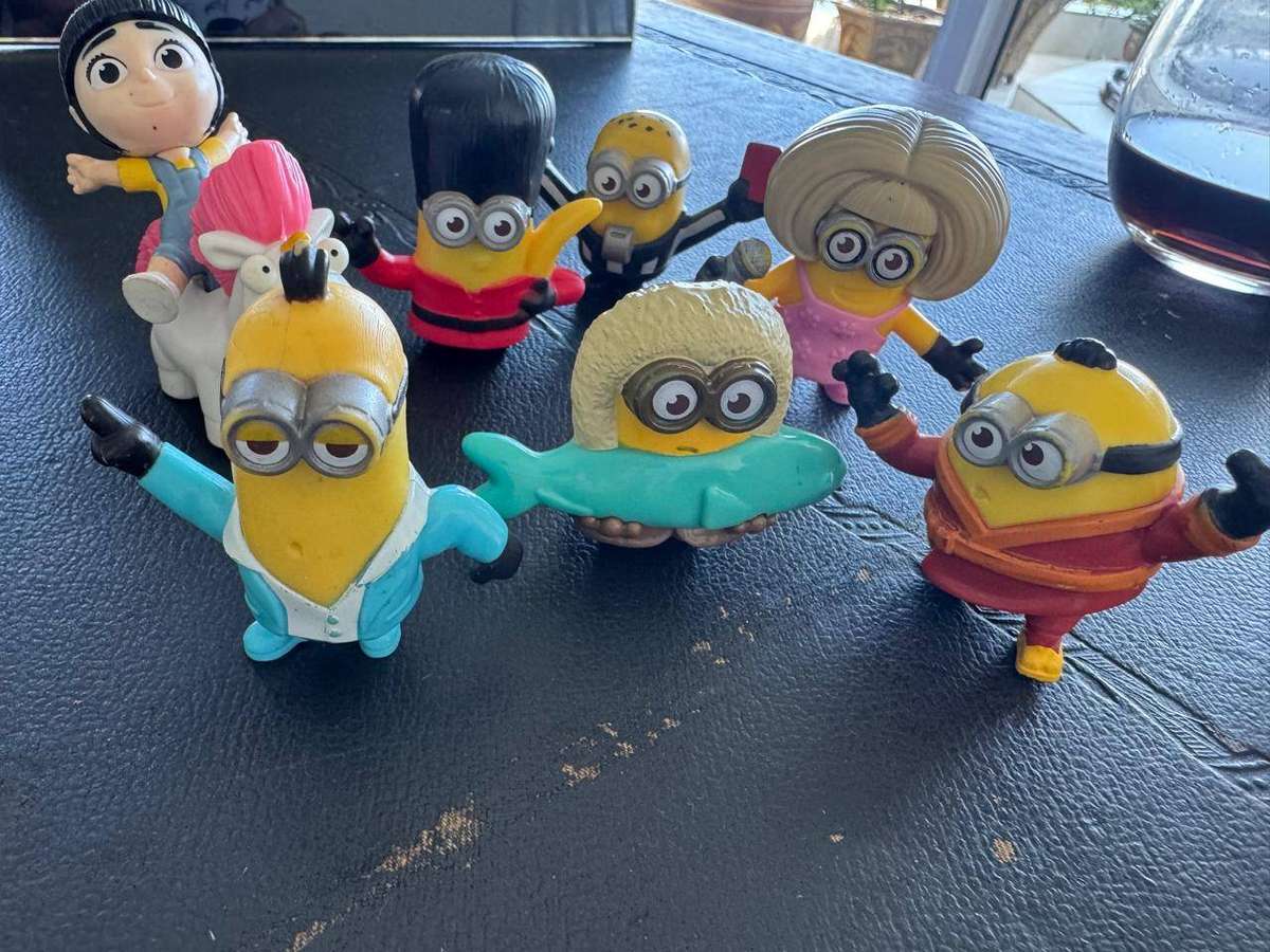 MINIONS X7 WELL MADE FROM MCDONALDS