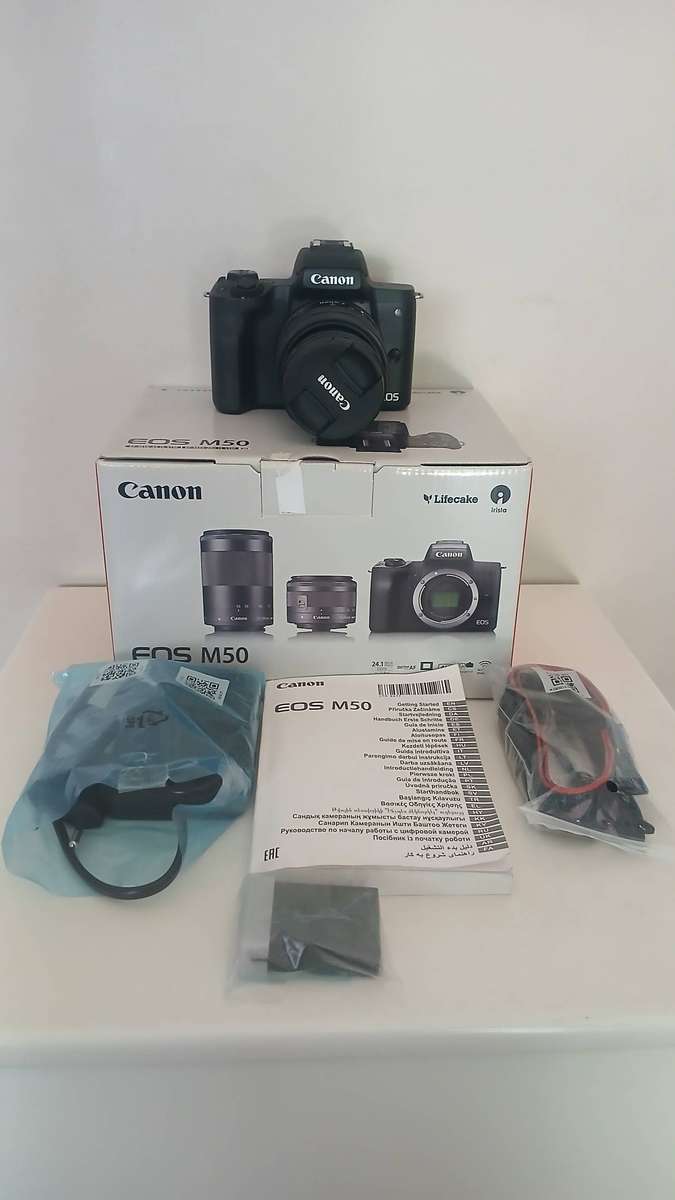 Canon EOS M50 Mirrorless Camera