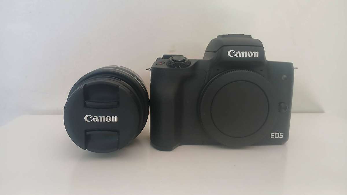 Canon EOS M50 Mirrorless Camera