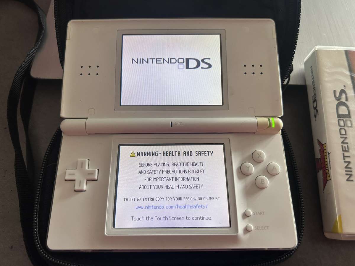 Nintendo DS - Bundle