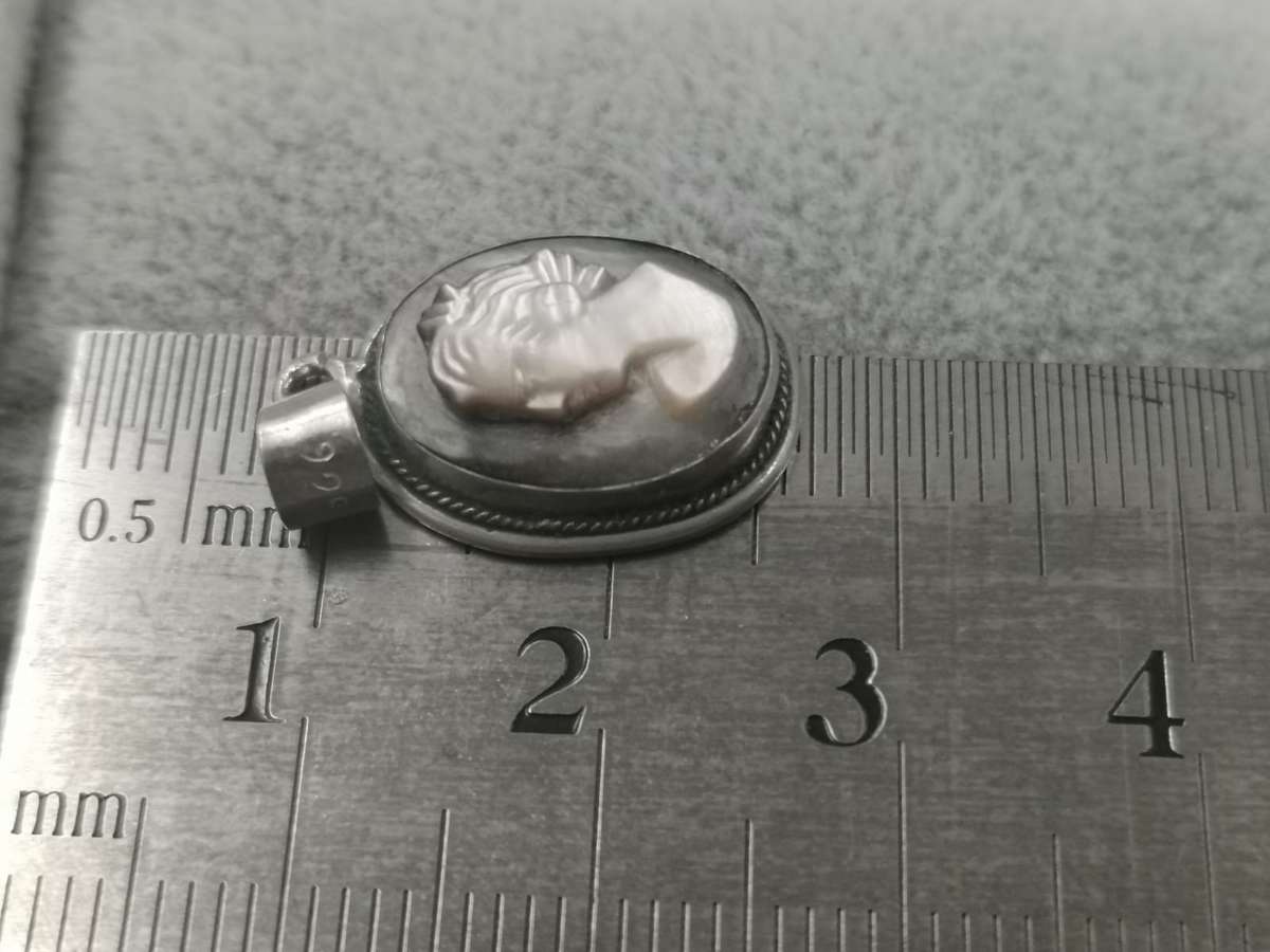925Silver: Cameo Pendant - Size 15x18mm