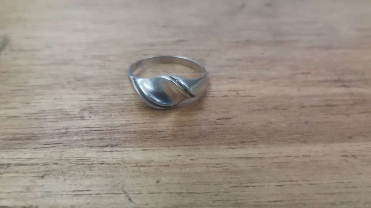 Wavy Silver Ring