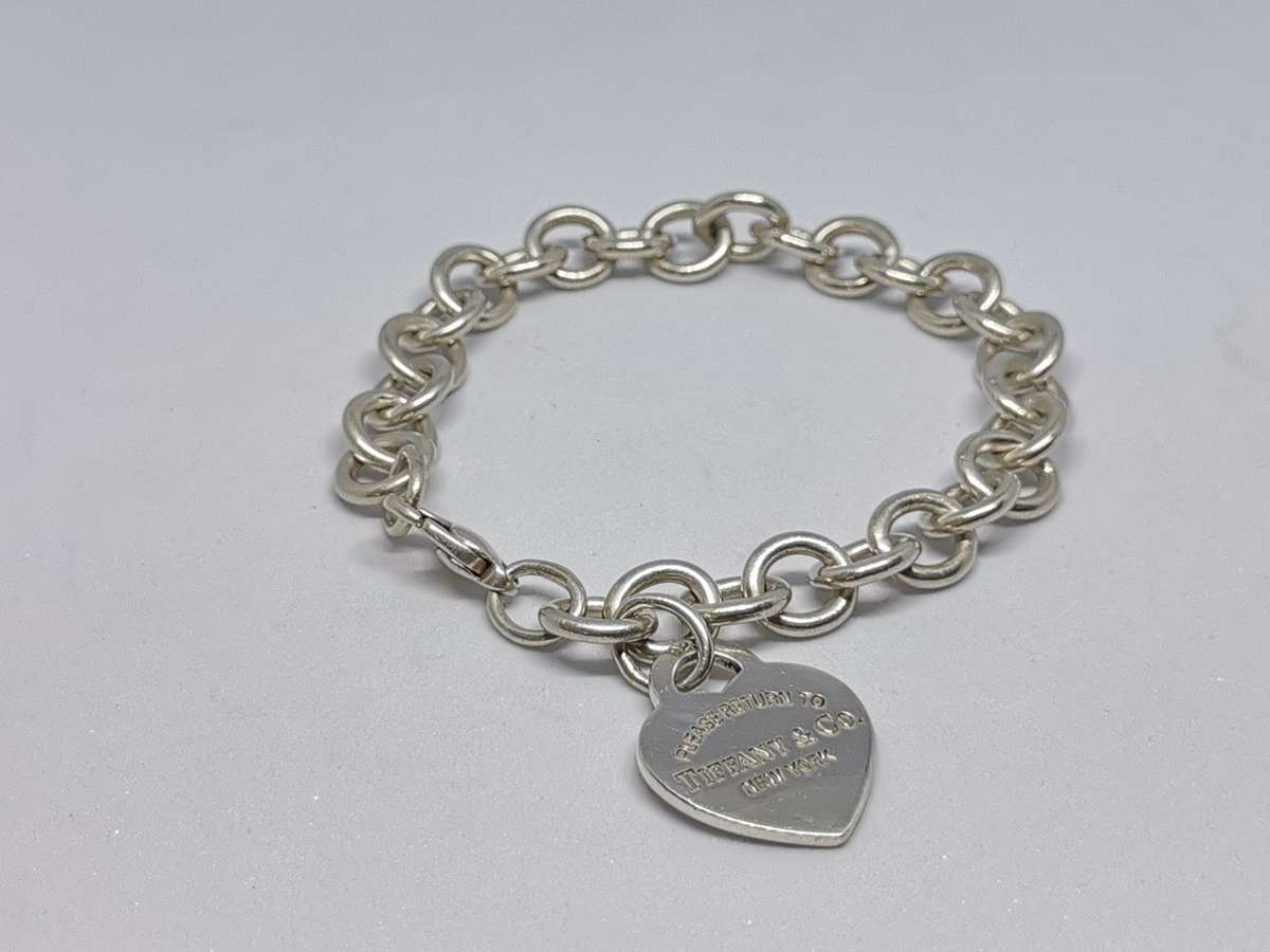 Beautiful Silver Tiffany & Co with Heart Bracelet