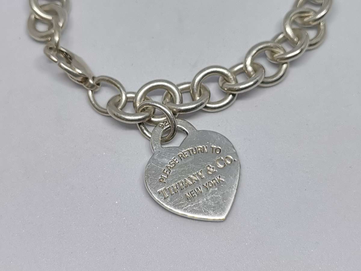 Beautiful Silver Tiffany & Co with Heart Bracelet