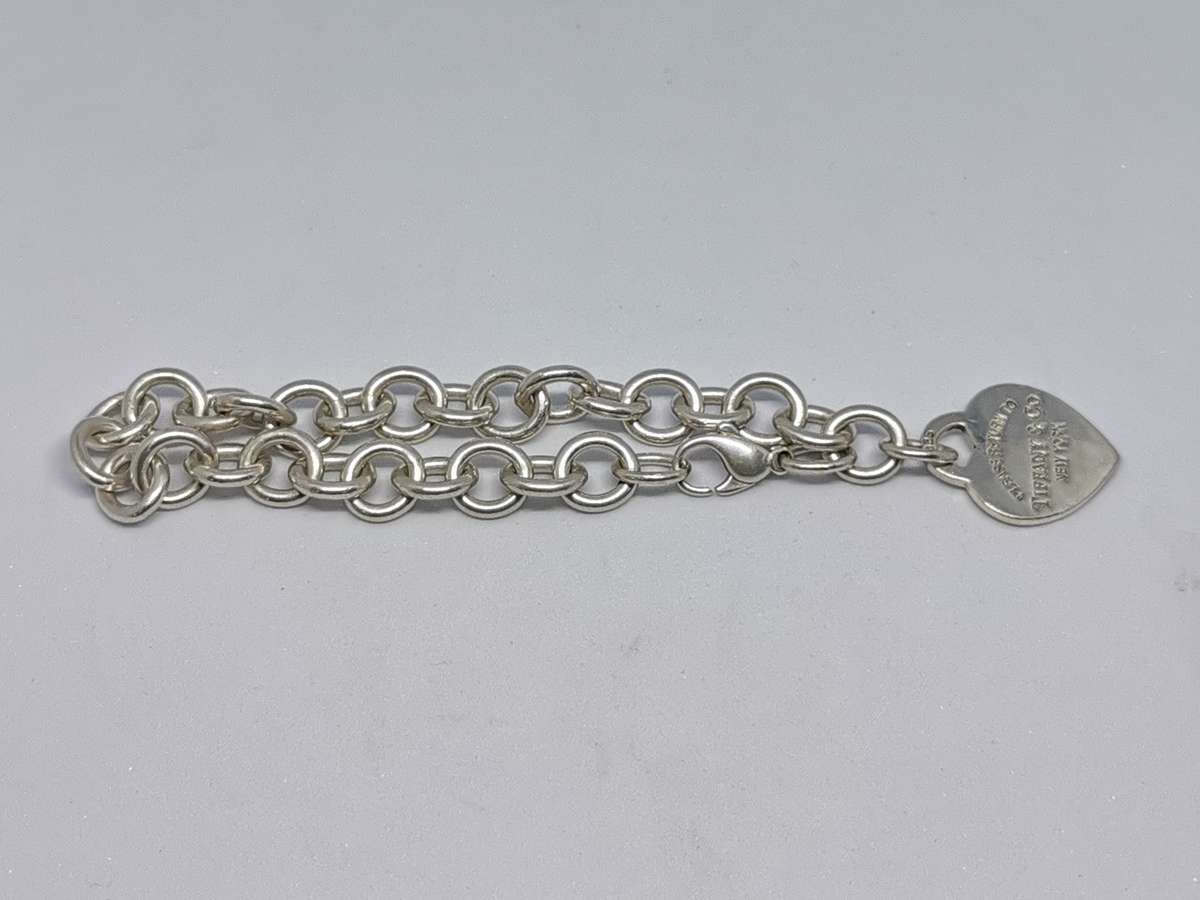 Beautiful Silver Tiffany & Co with Heart Bracelet