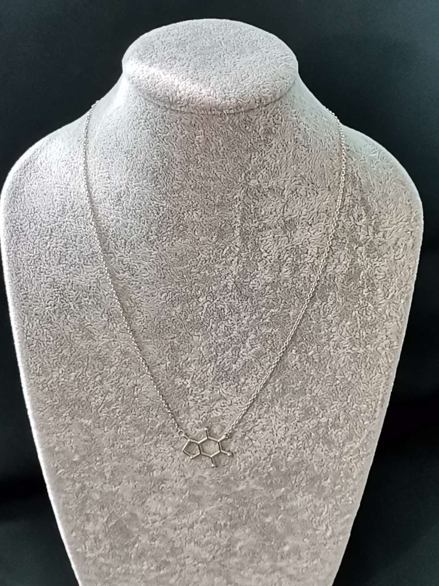 *R1 Auction* Petite Silver Rolo Chain with Molecule Pendant