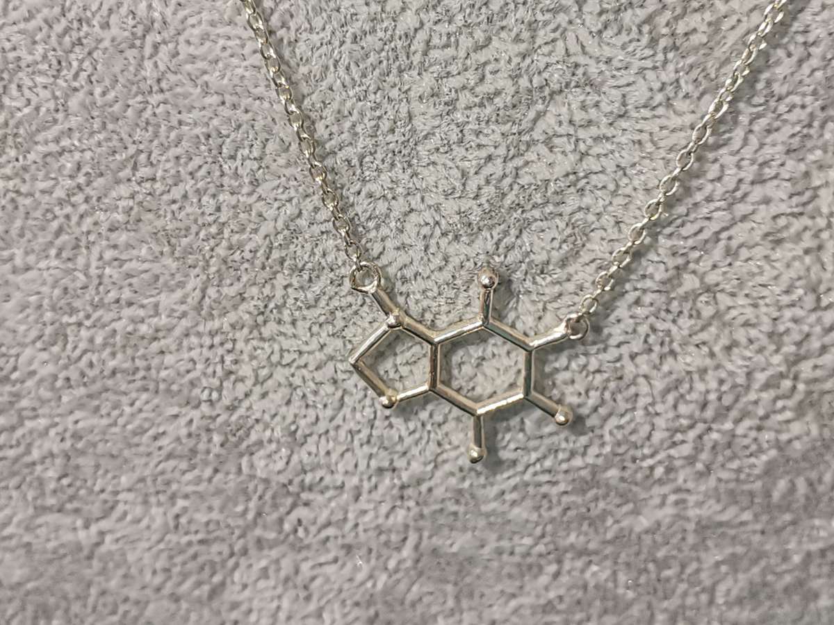 *R1 Auction* Petite Silver Rolo Chain with Molecule Pendant