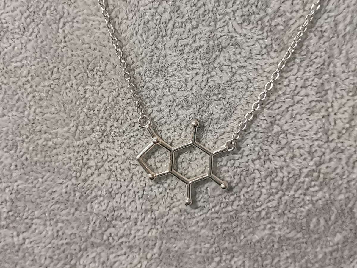 *R1 Auction* Petite Silver Rolo Chain with Molecule Pendant