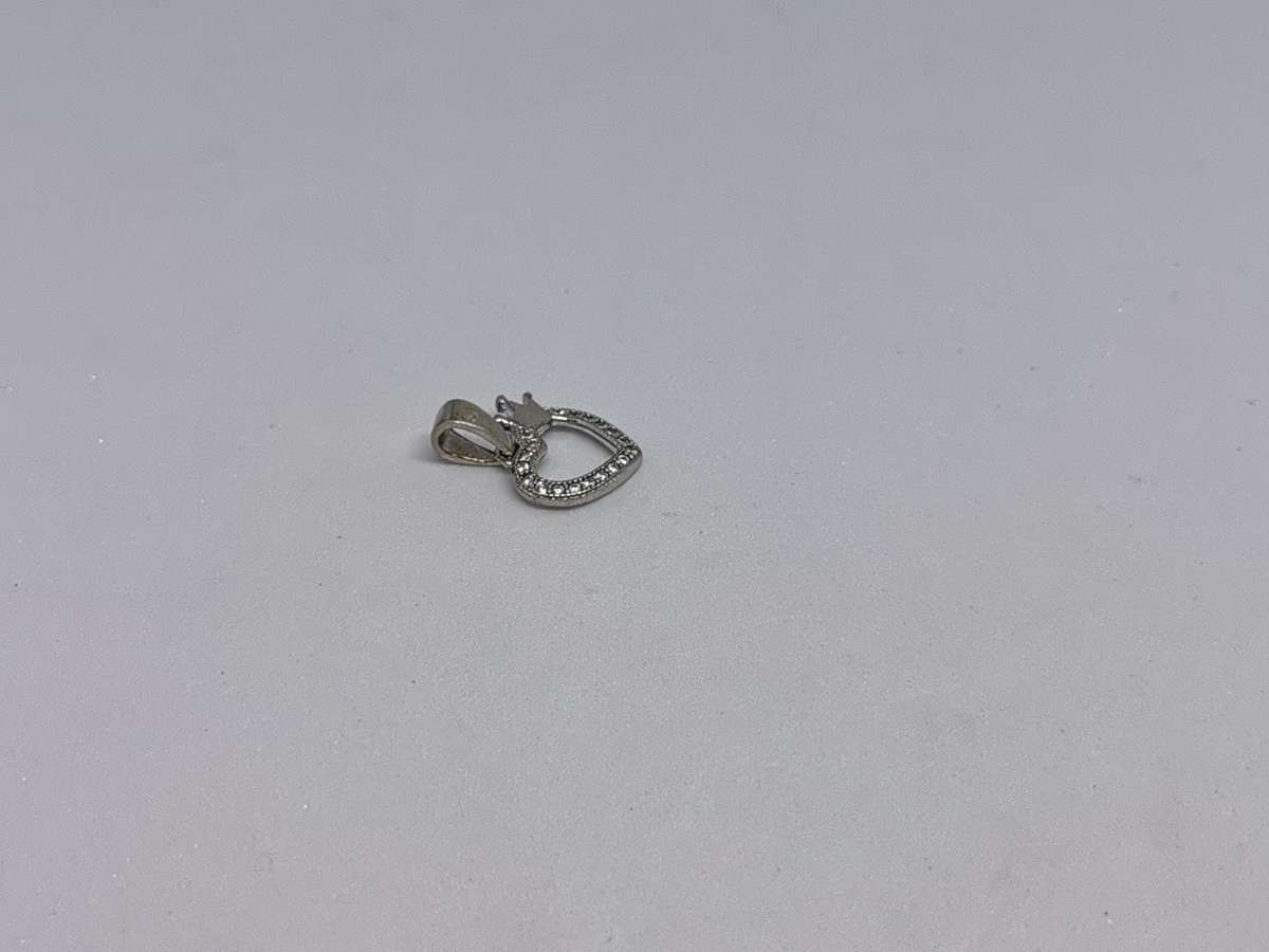 *R1 Auction* Silver Heart and Crown Pendant