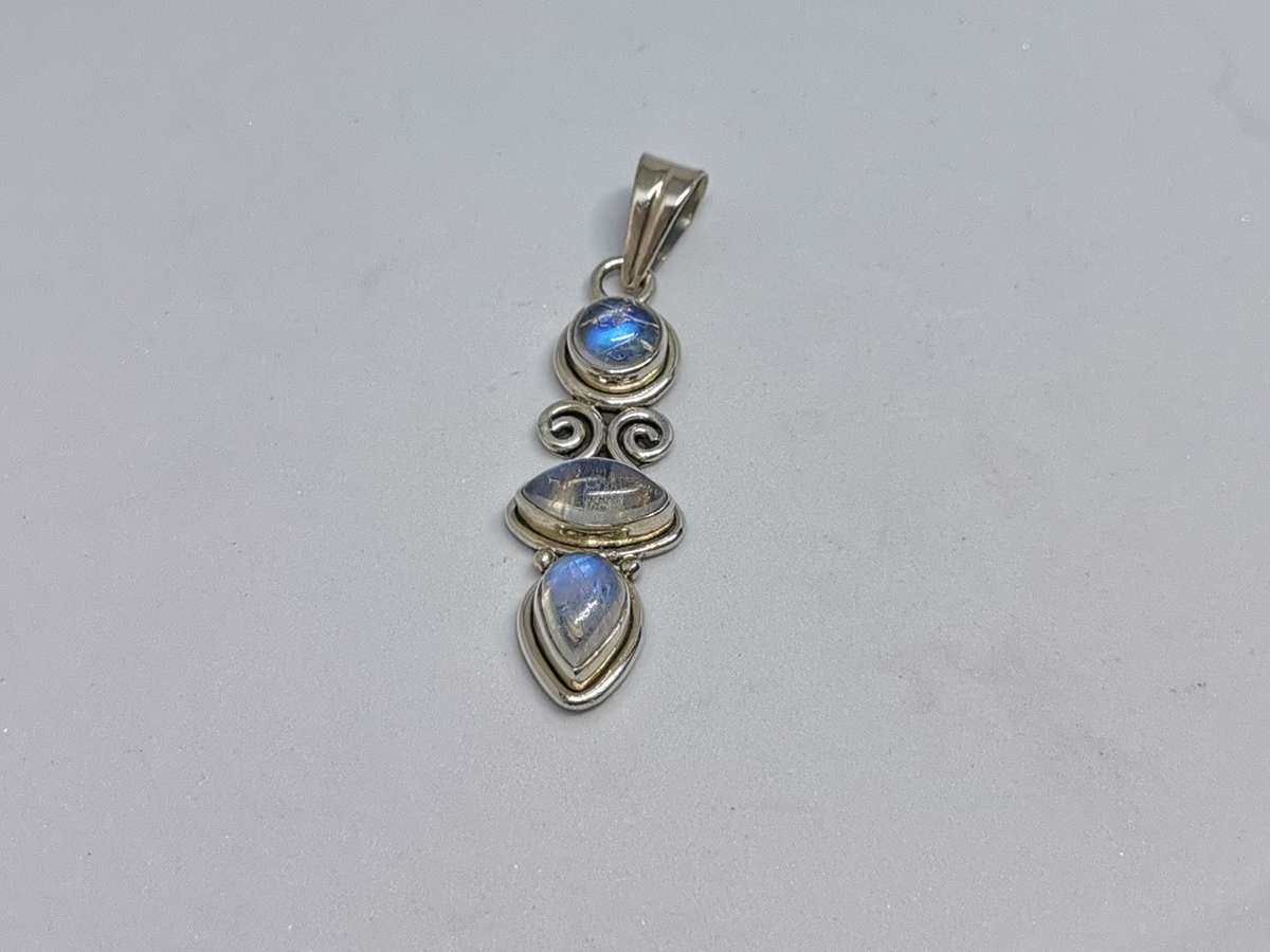 Silver Moonstone Pendant