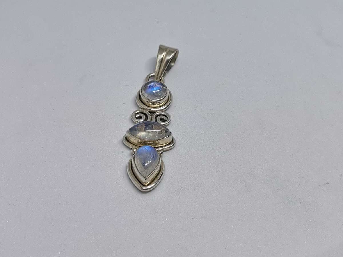 Silver Moonstone Pendant