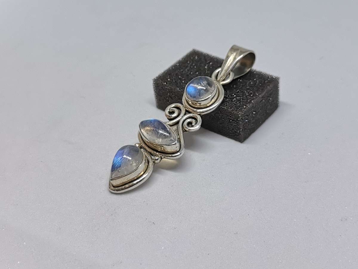 Silver Moonstone Pendant