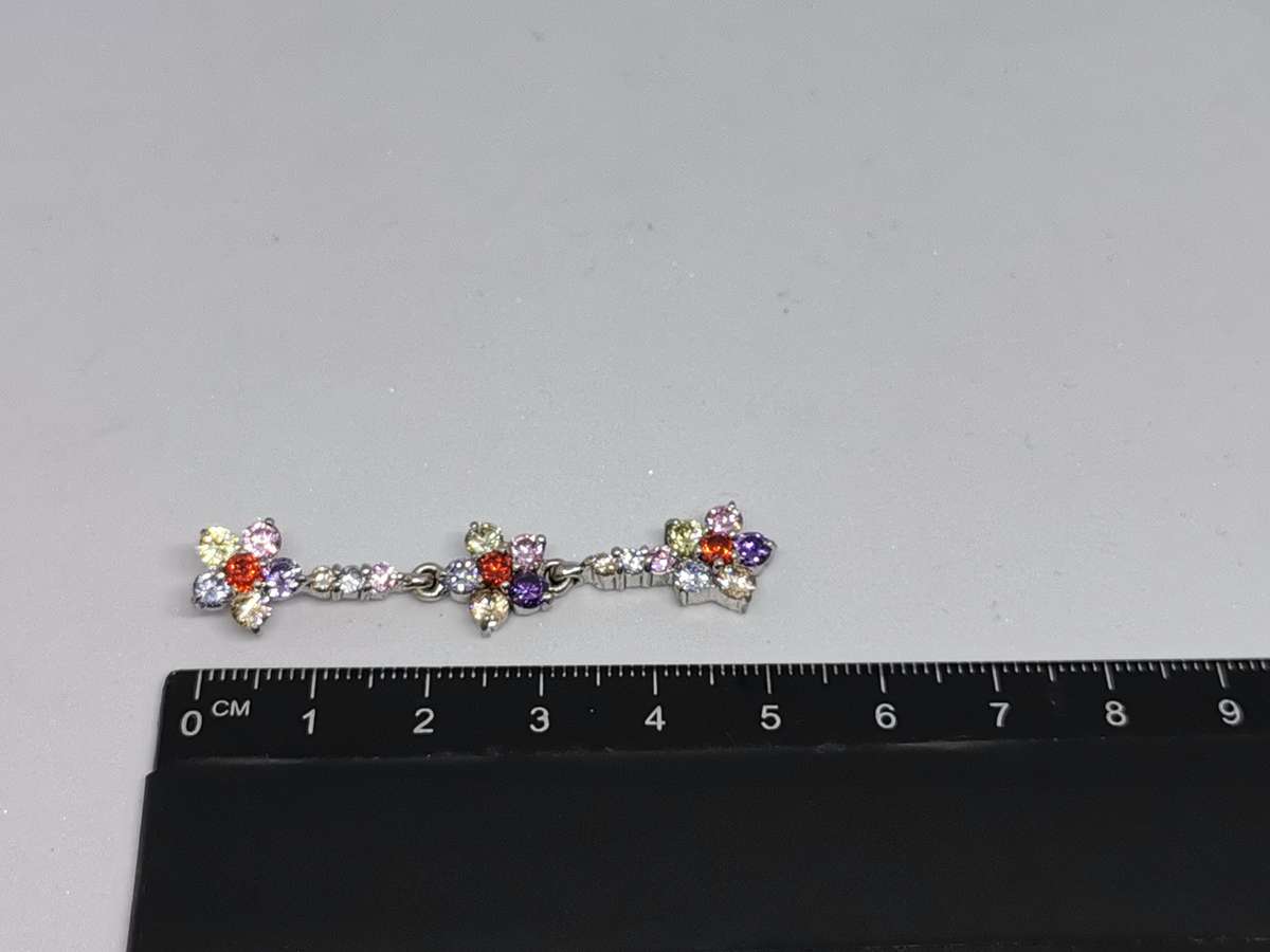 Silver Dangling Flower Pendant