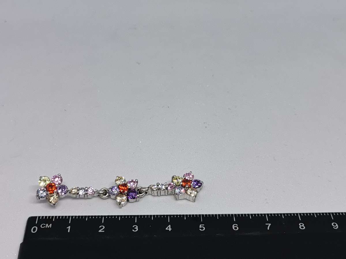 Silver Dangling Flower Pendant