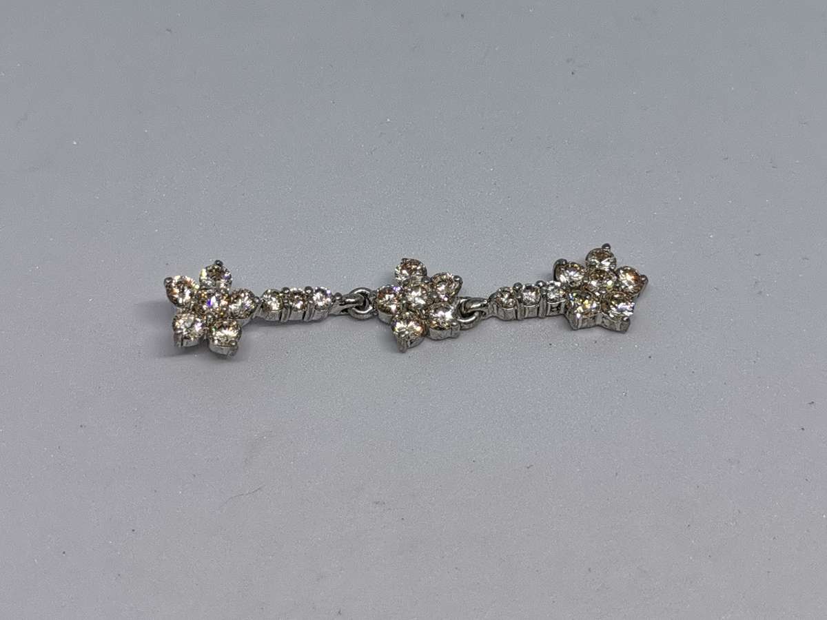 Silver Dangling Flower Pendant