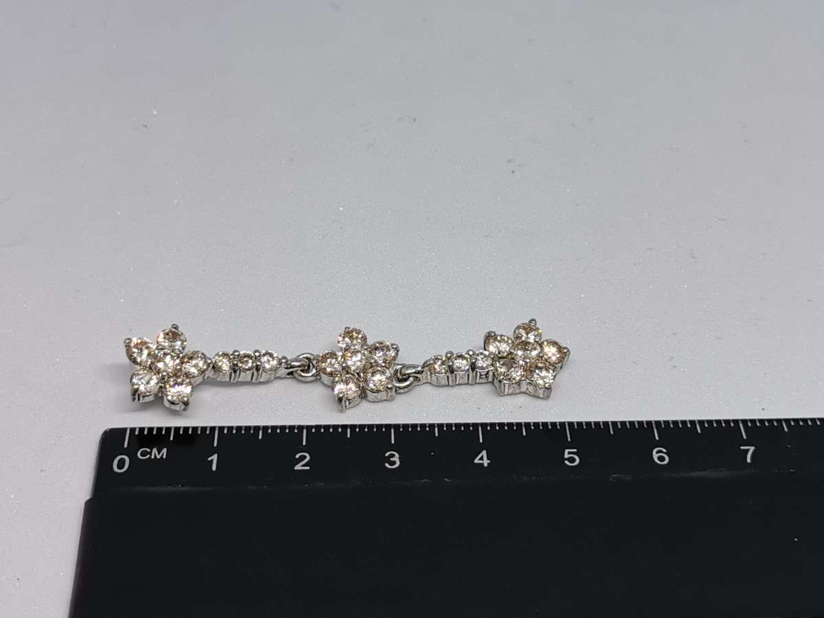 Silver Dangling Flower Pendant